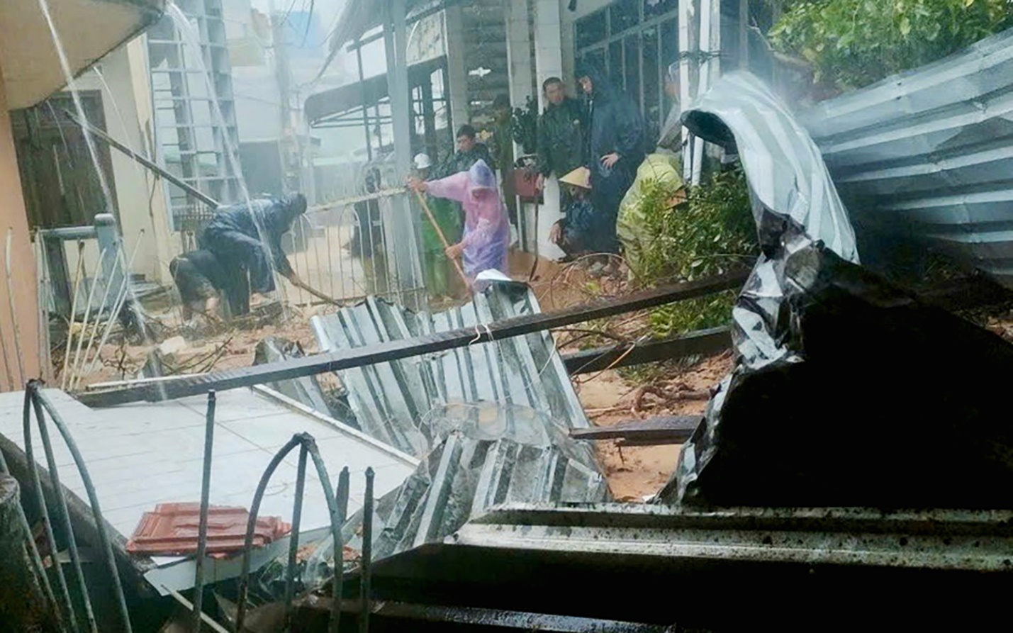 Gia Lai di dời gần 1.900 hộ dân vùng ảnh hưởng bão, lũ đến nơi ở mới - 7