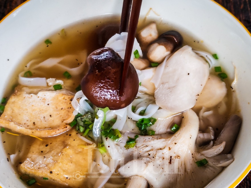 Dấu ấn văn hóa Tây Tạng trong không gian ẩm thực chay giữa lòng Sài Gòn - 14