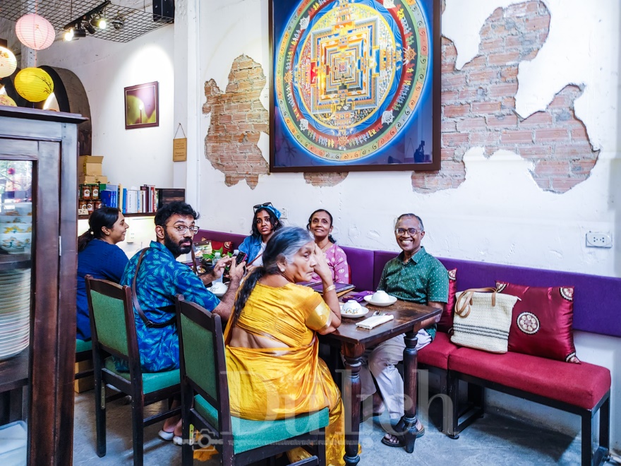 Dấu ấn văn hóa Tây Tạng trong không gian ẩm thực chay giữa lòng Sài Gòn - 13