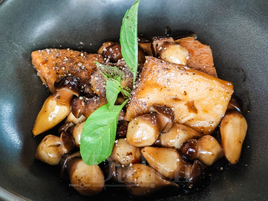 Dấu ấn văn hóa Tây Tạng trong không gian ẩm thực chay giữa lòng Sài Gòn - 12