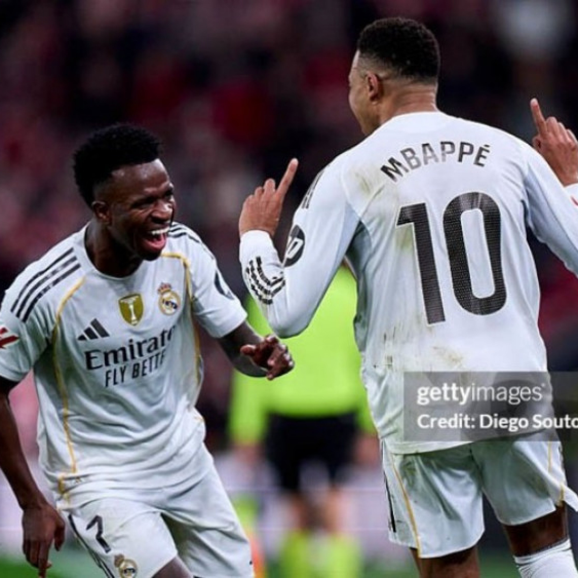  - Nóng bảng xếp hạng La Liga: Real Madrid thắng lớn, đeo bám Barcelona