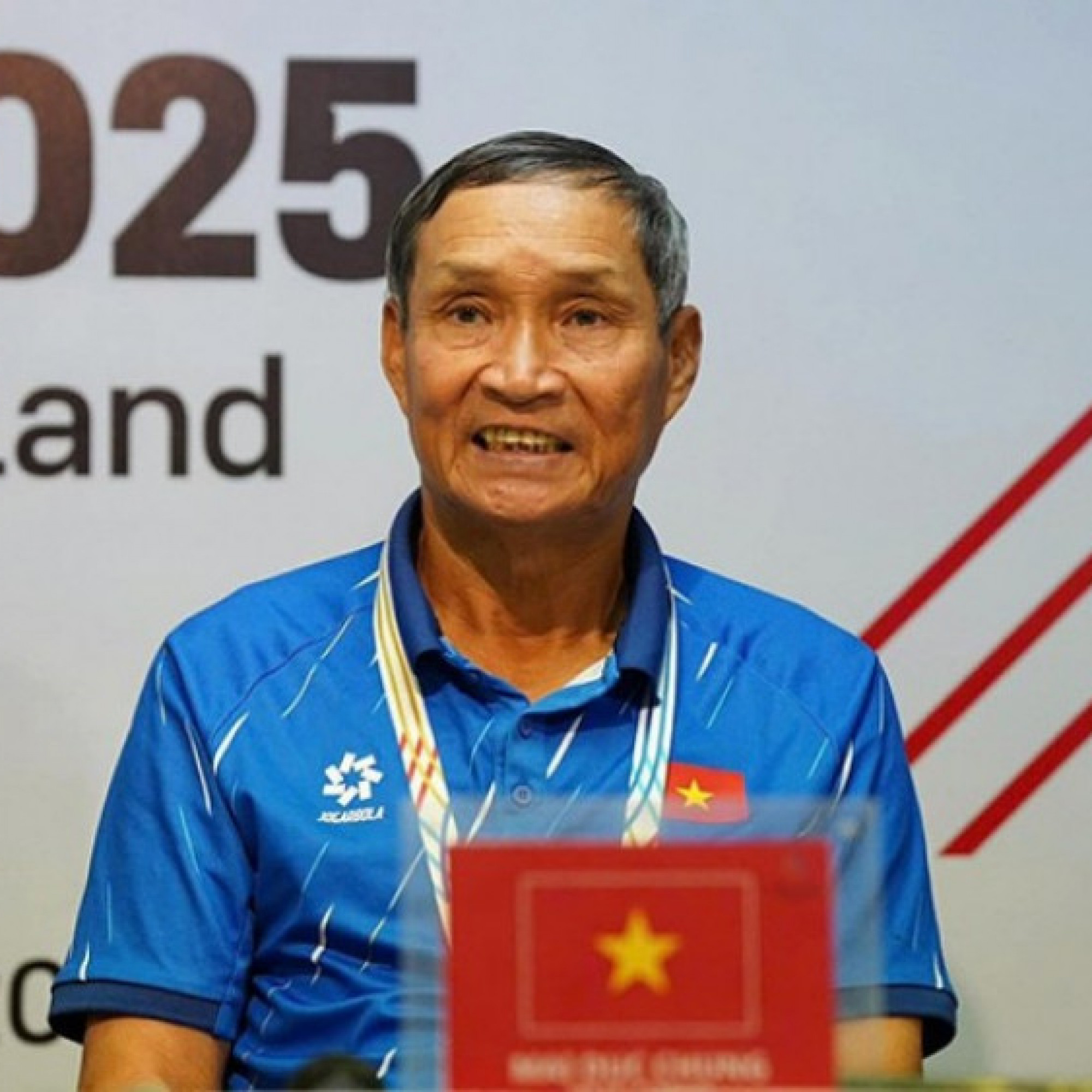  - HLV Mai Đức Chung bất ngờ nhắc đến U22 Việt Nam trước trận ra quân của tuyển nữ