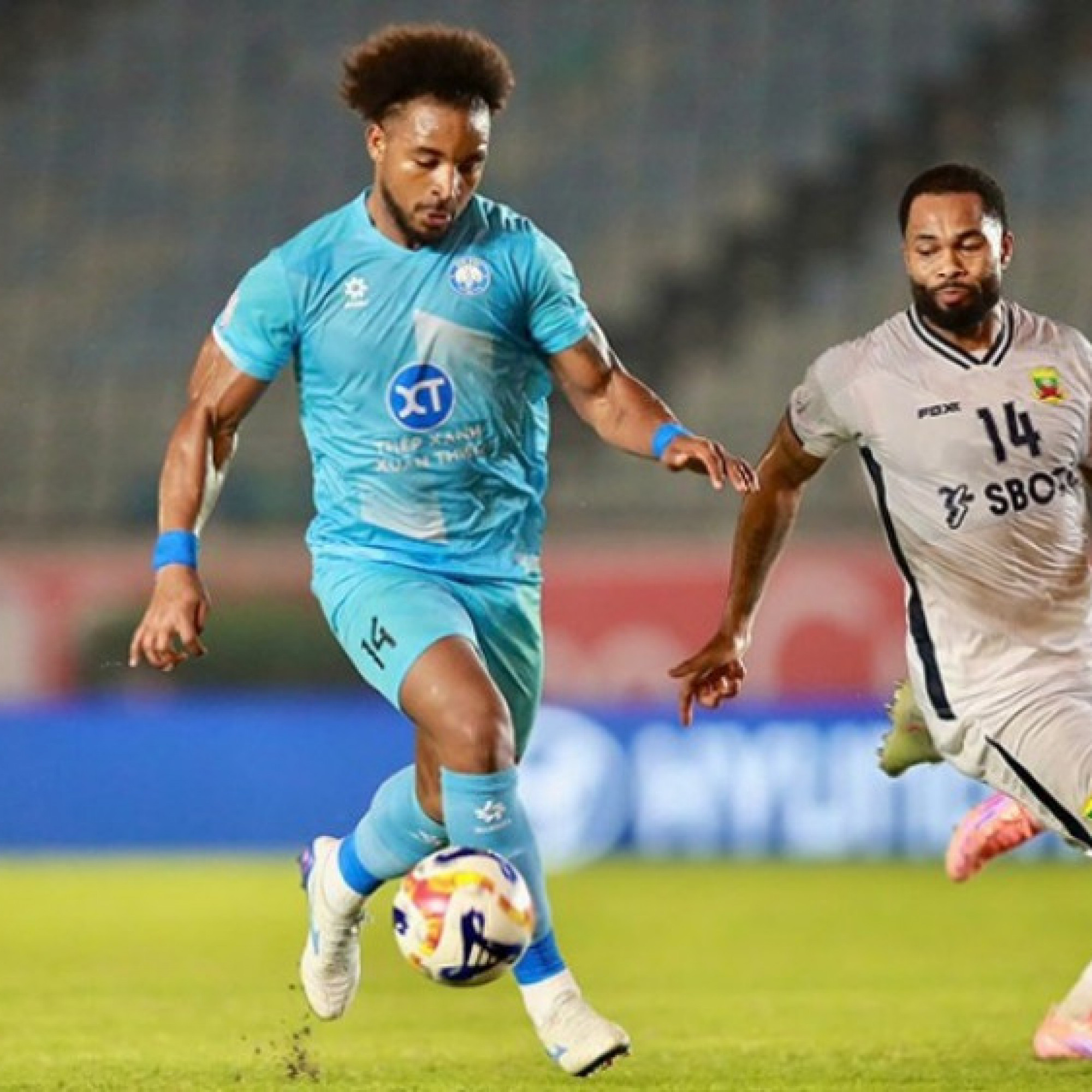  - Xuân Son hồi sinh mạnh mẽ: 4 bàn sau 2 trận, ĐT Việt Nam & Nam Định "sướng rơn"