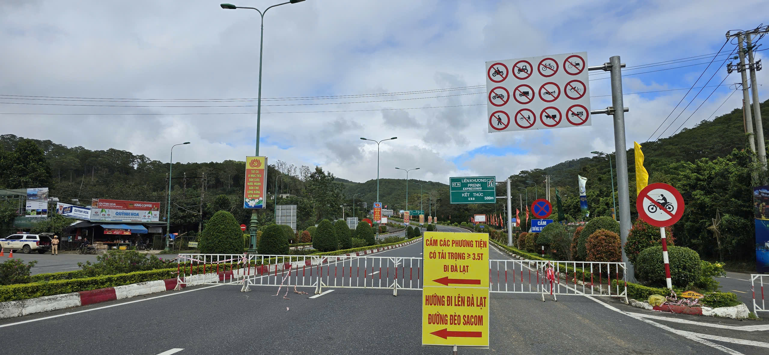 Đèo Prenn tiếp tục sạt lở, phân luồng giao thông như thế nào? - 3