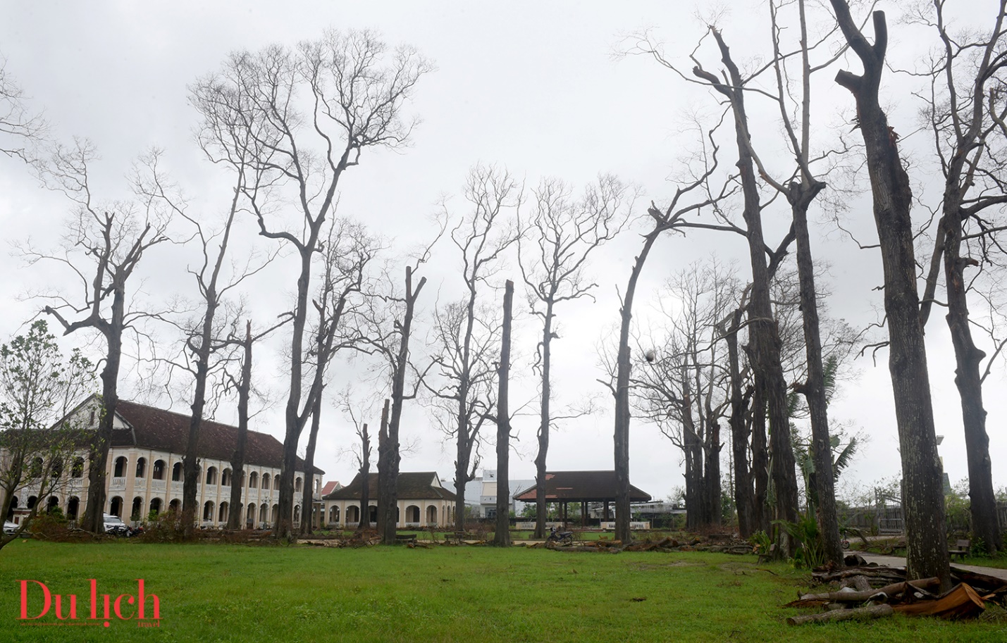 tieu chung vien lang song o gia lai xo xac sau bao - 8