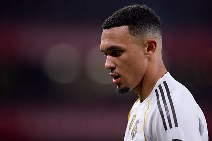 Alexander-Arnold chấn thương nặng, Real Madrid “toang” trước đại chiến Man City - 1