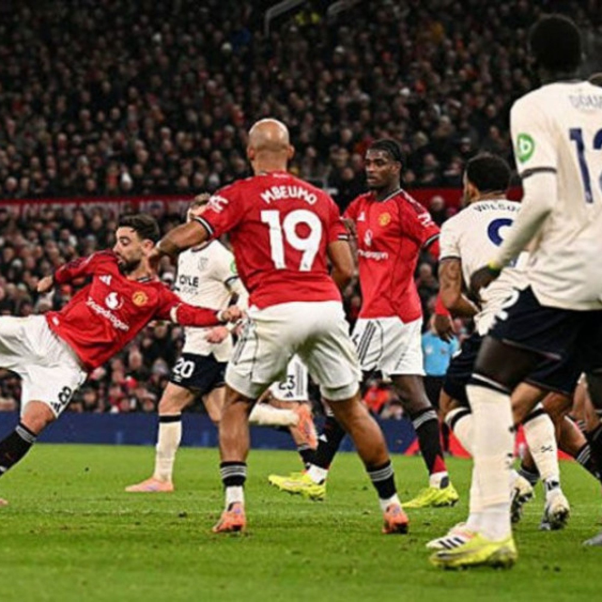  - Bảng xếp hạng Ngoại hạng Anh: MU lỡ cơ hội vào nhóm dự Cúp C1