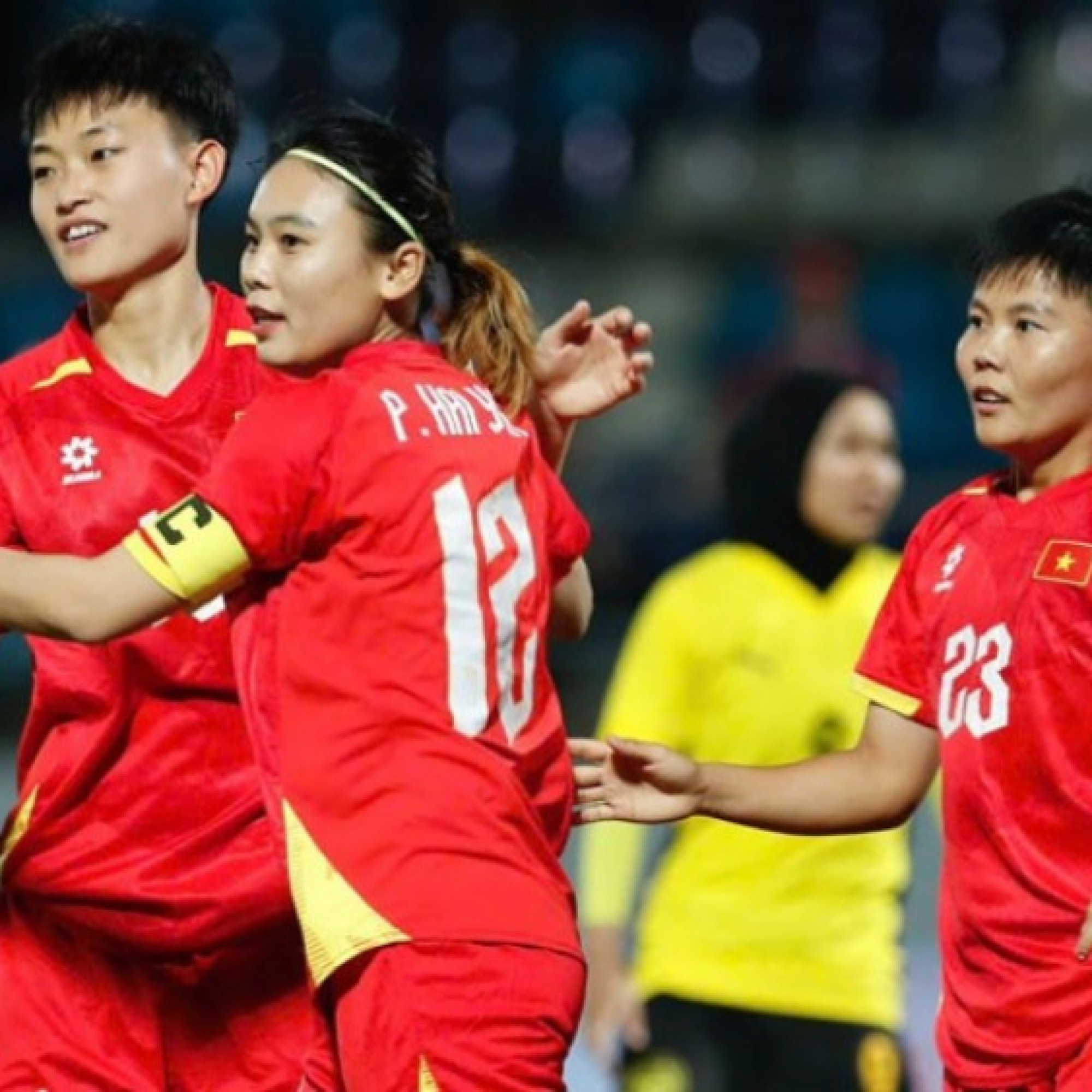  - Trực tiếp bóng đá ĐT nữ Việt Nam - Malaysia: Thái Thị Thảo ghi hat-trick (SEA Games)