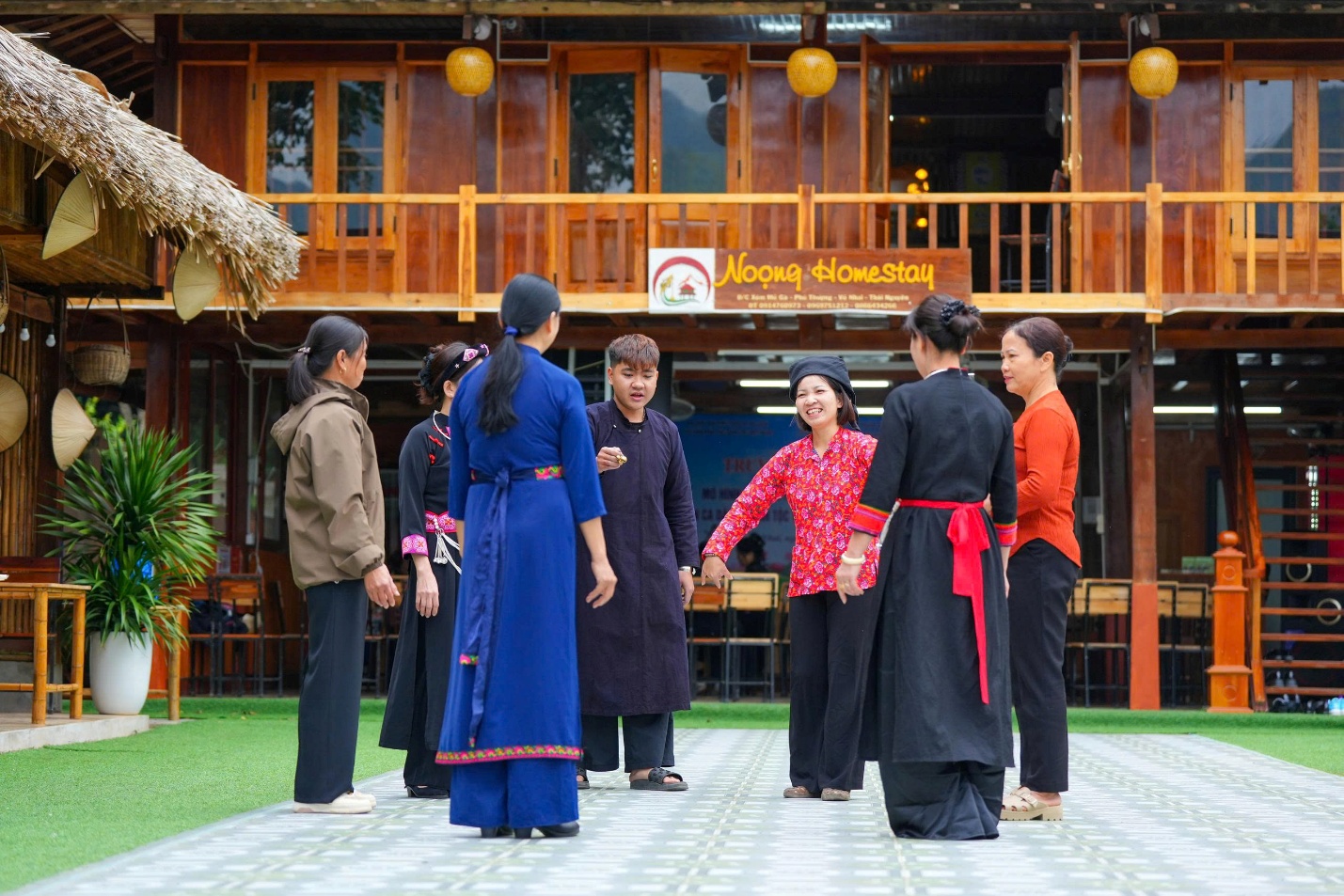 giu “lua” van hoa o vo nhai: khi nguoi tre chac tay dan, ngot giong hat - 8