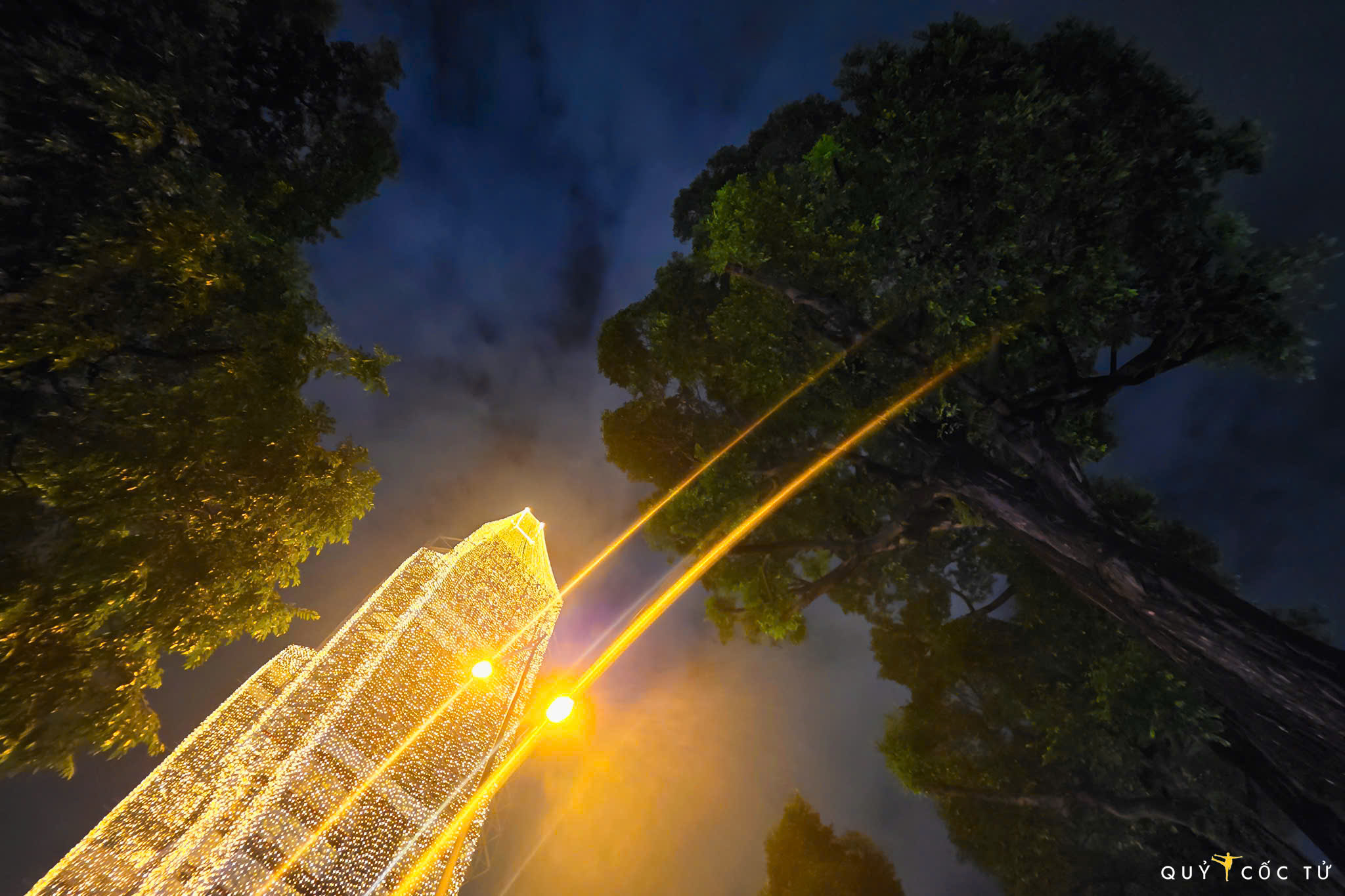 di 'san' goc chup 'tuyet doi dien anh' tai nha tho duc ba mua noel - 2