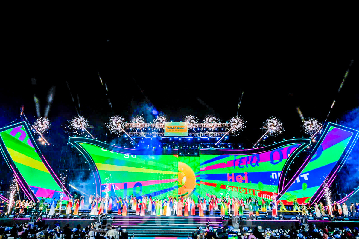 Rực rỡ Đêm Trà Đà Lạt: Hành trình ‘Tinh hoa kết nối năm châu’ mở màn Lễ hội Trà quốc tế 2025 - 2