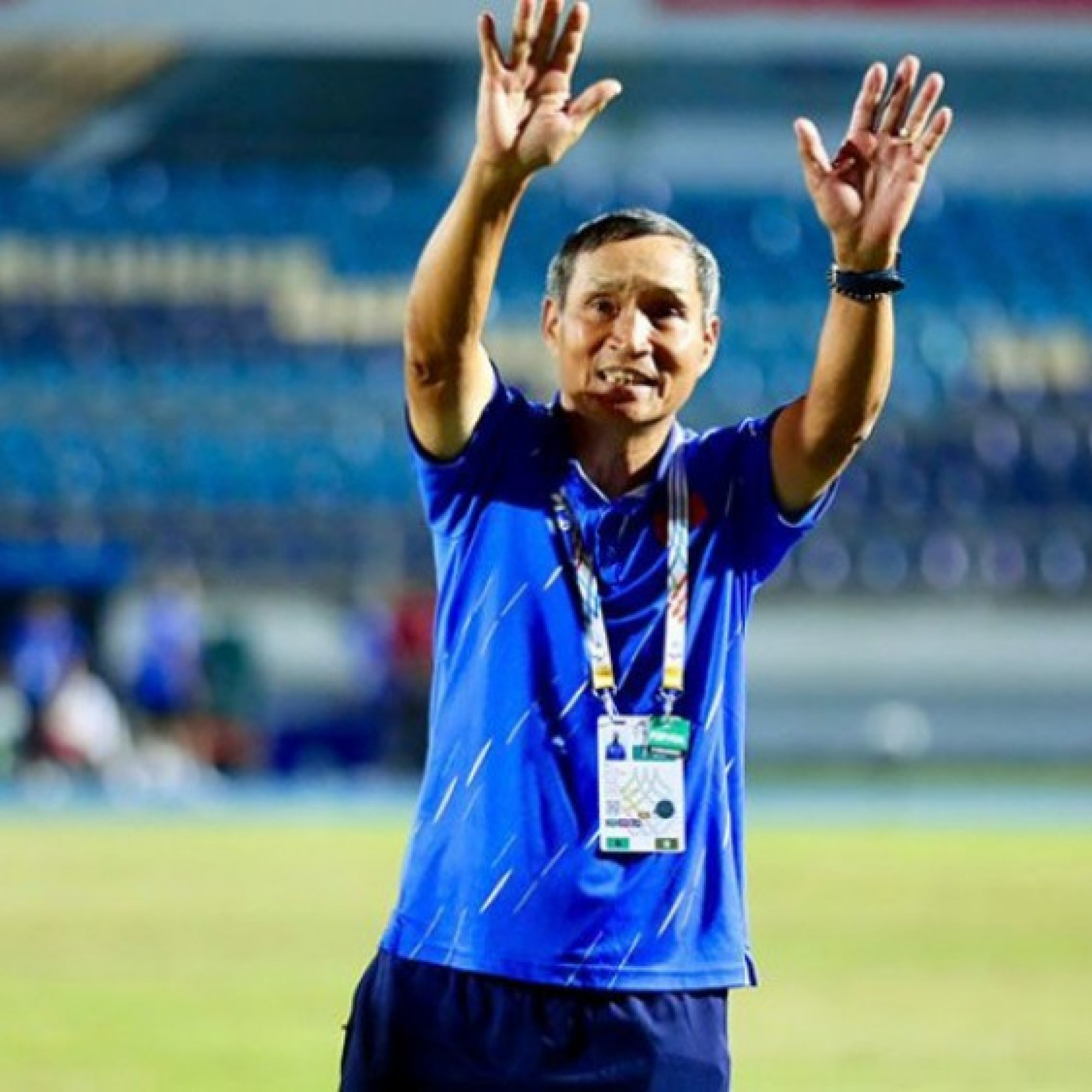  - HLV Mai Đức Chung tiết lộ bí quyết thắng đậm 7-0, xúc động vì CĐV Việt Nam tại Thái Lan