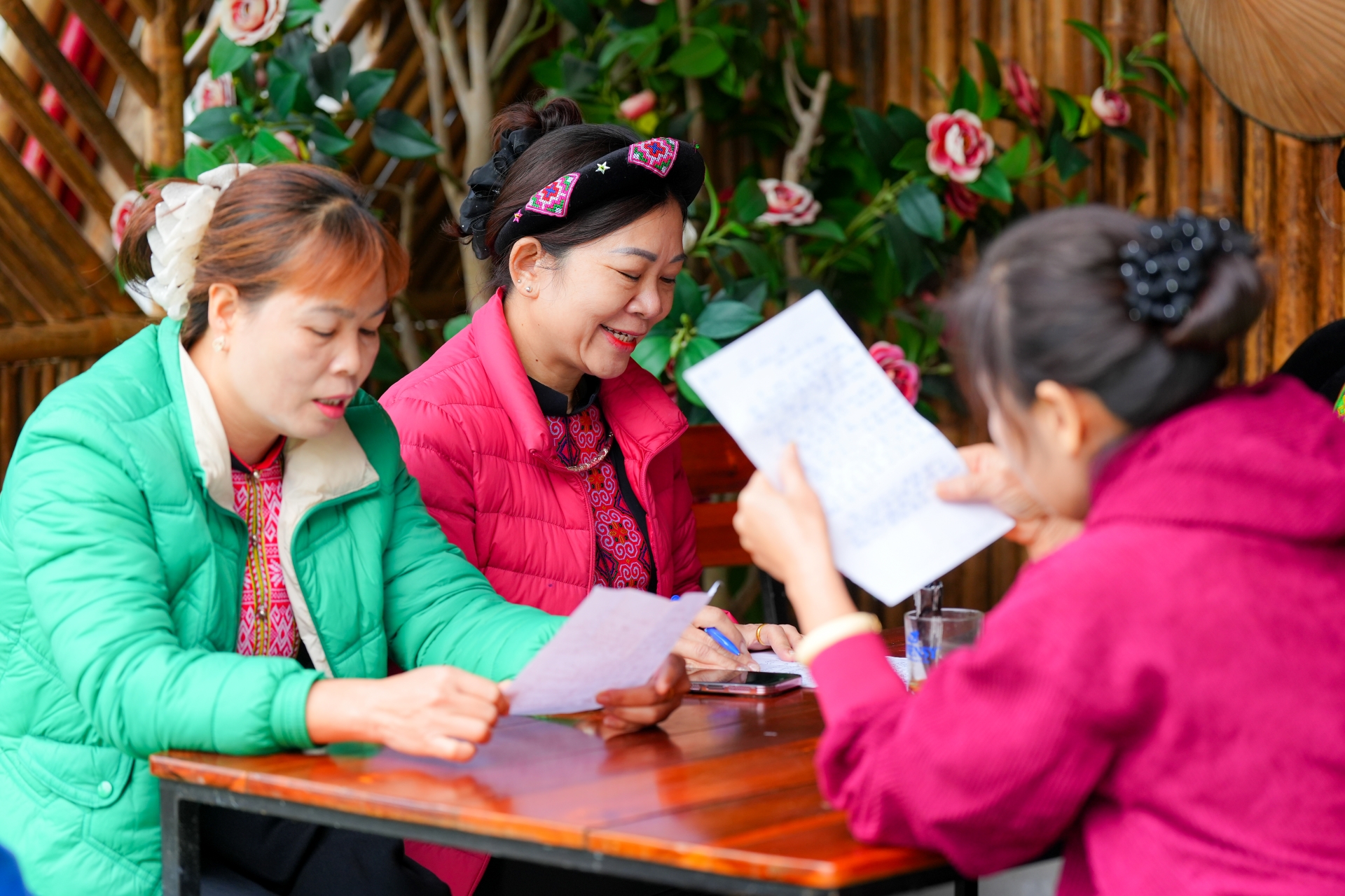 bao ton van hoa gan voi su phat trien sinh ke cua dong bao dan toc thieu so - 4