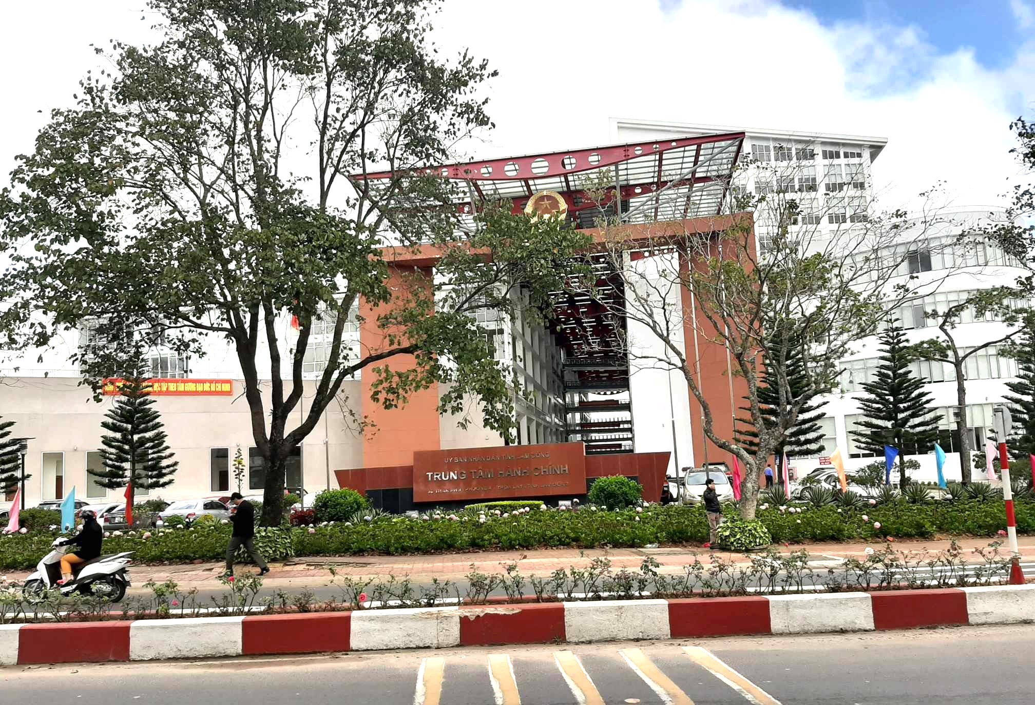 Gia hạn thời gian tham mưu Trung tâm hành chính - chính trị mới tỉnh Lâm Đồng - 1