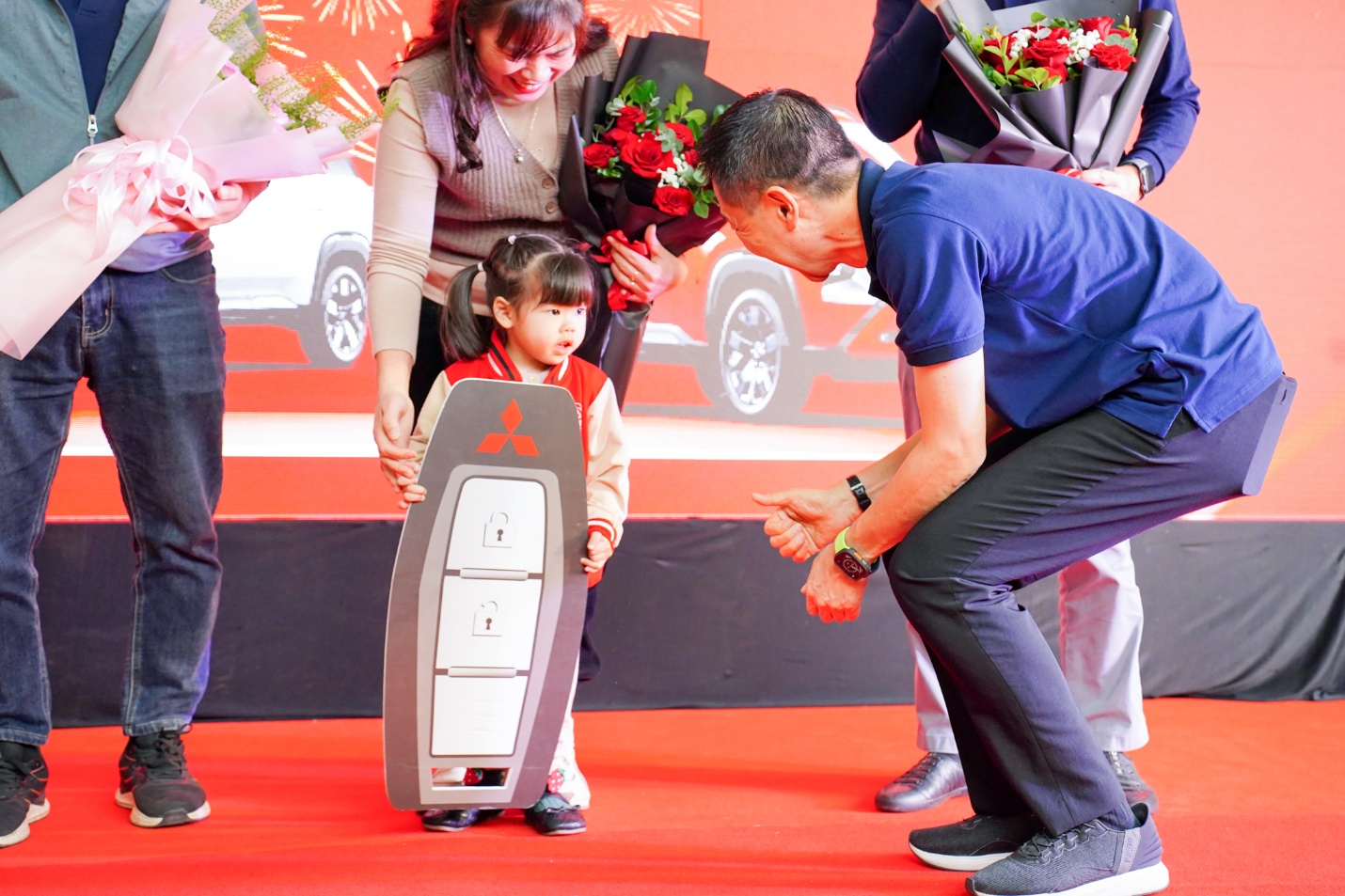 mitsubishi an dan ha noi to chuc le ra mat mau xe destinator - khoi su van diem den - 6