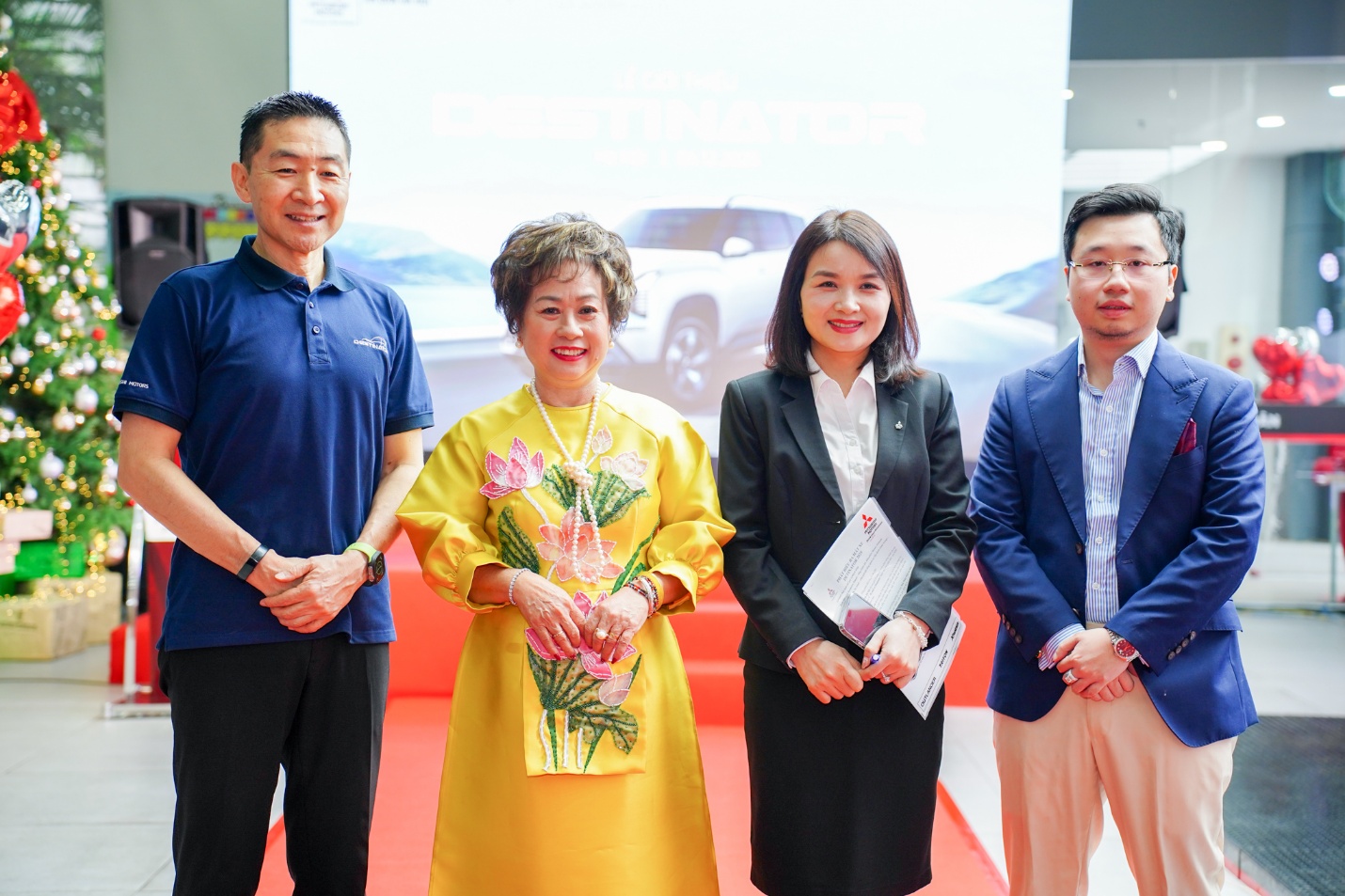 mitsubishi an dan ha noi to chuc le ra mat mau xe destinator - khoi su van diem den - 10