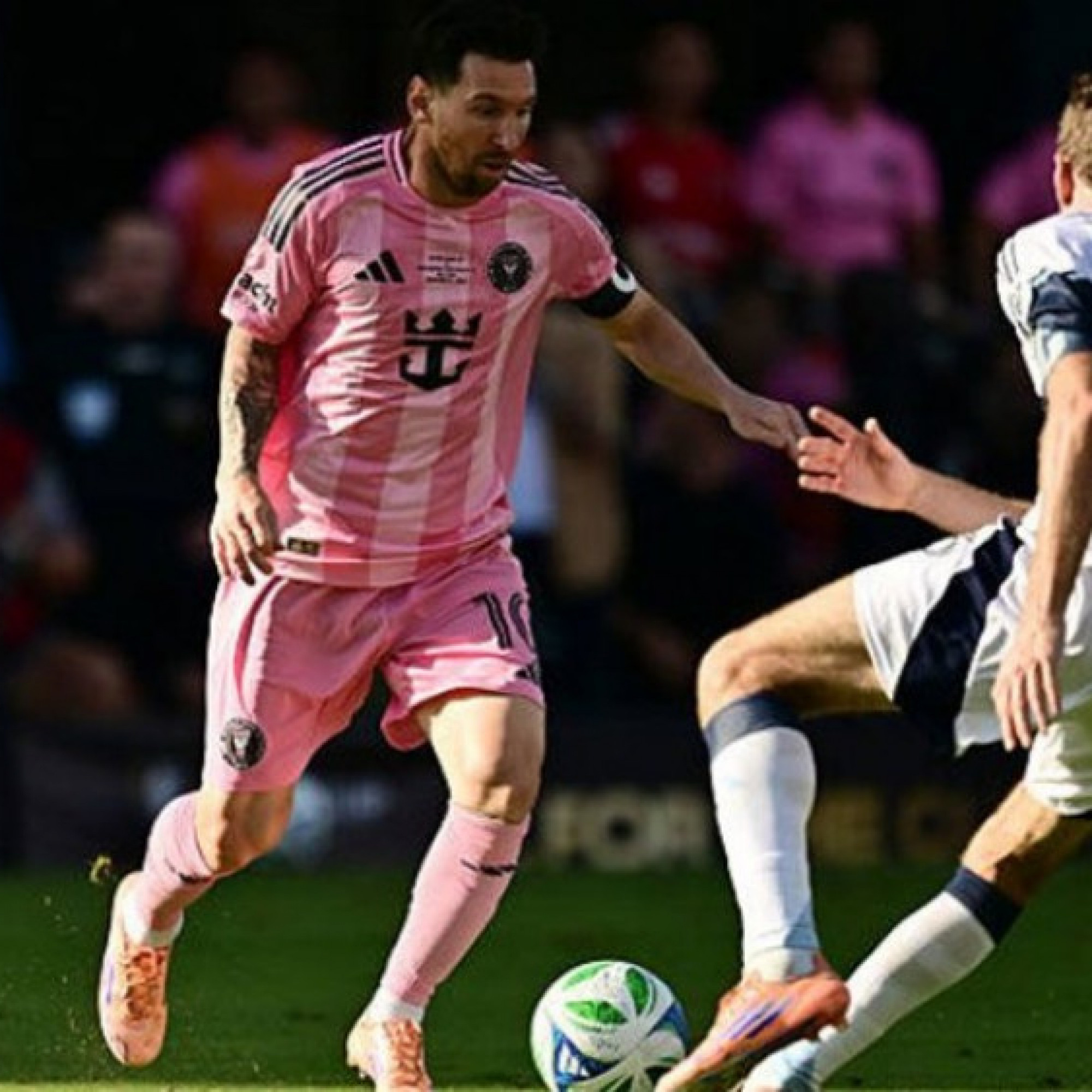  - Video bóng đá Inter Miami - Vancouver Whitecaps: Bước ngoặt bàn đá phản (Chung kết MLS Cup)