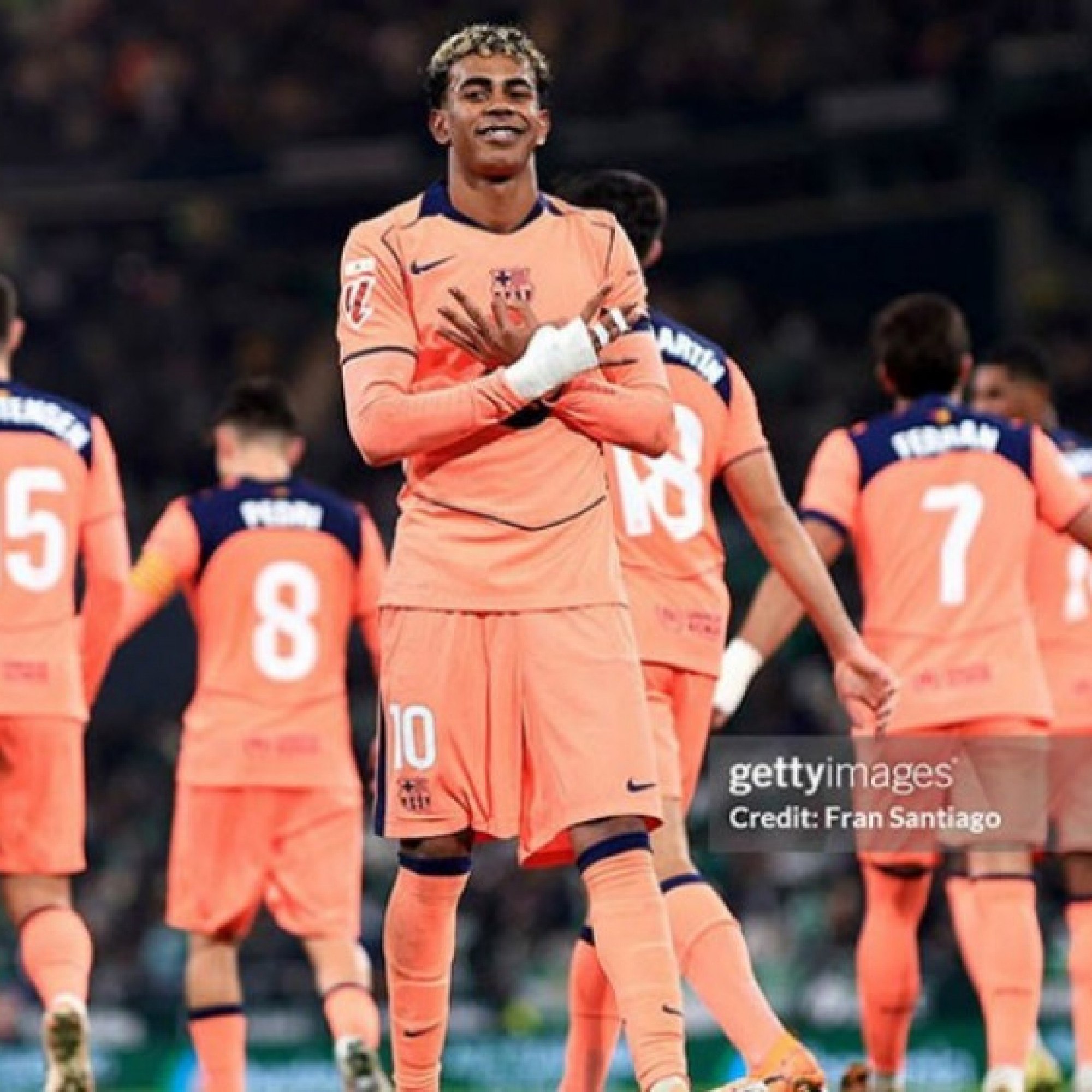  - Nóng bảng xếp hạng La Liga: Barca đại thắng Betis, bỏ cách Real Madrid