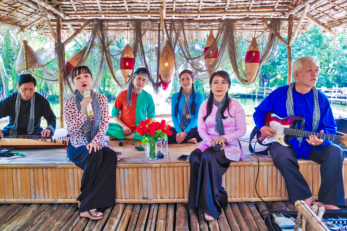 Khách quốc tế đến Việt Nam cao kỷ lục, tốc độ tăng trưởng vào nhóm cao nhất thế giới - 3