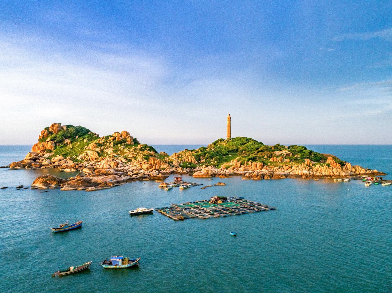 Hải đăng cao nhất Việt Nam được xếp hạng Di tích lịch sử cấp tỉnh - 2