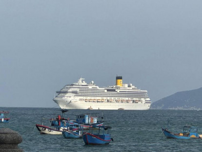 Chuyển động - Bến du thuyền Ana Marina Nha Trang đón siêu tàu biển quốc tế Costa Serena 