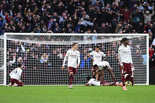 Arsenal không còn chắc ngôi đầu Ngoại hạng Anh: “Chu kỳ buông” đã đến, Aston Villa có thể gây sốc? - 1