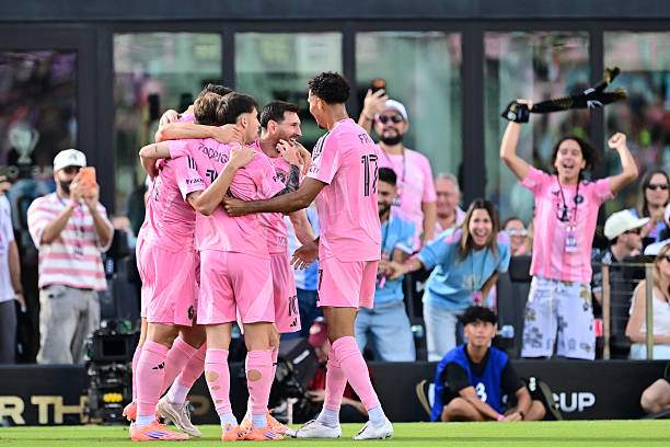 Video bóng đá Inter Miami - Vancouver Whitecaps: Bước ngoặt bàn đá phản (Chung kết MLS Cup) - 1