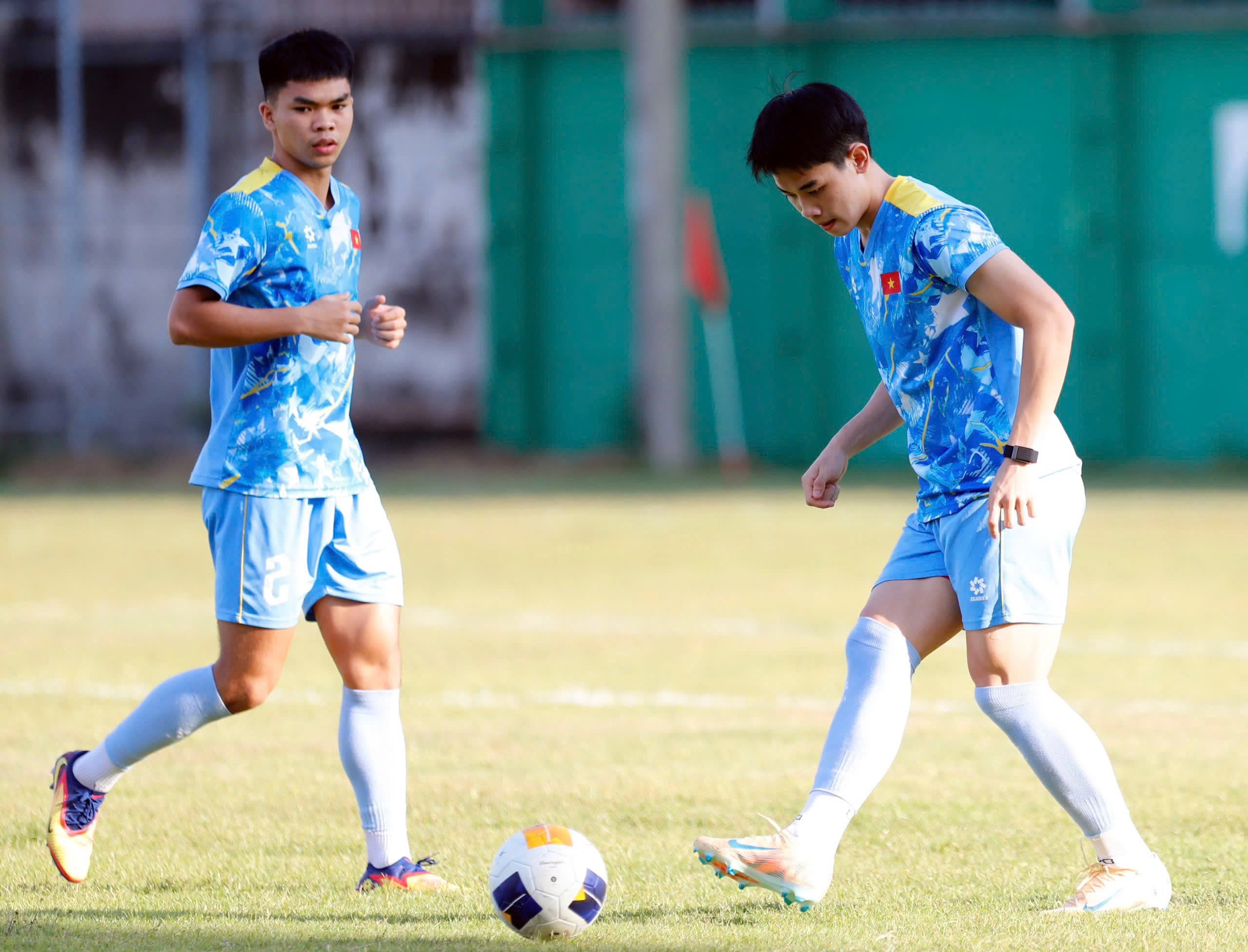 U22 Việt Nam rèn “vũ khí mới” quyết đấu U22 Malaysia ở SEA Games 33 - 4