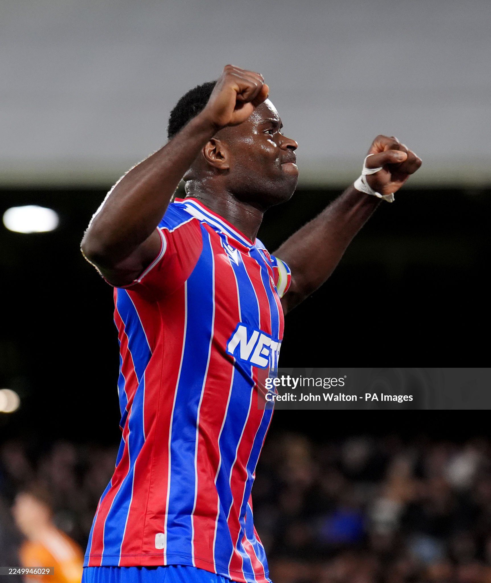 Nóng bảng xếp hạng Ngoại hạng Anh: Crystal Palace vào Top 4, MU xuống thứ 12 - 2