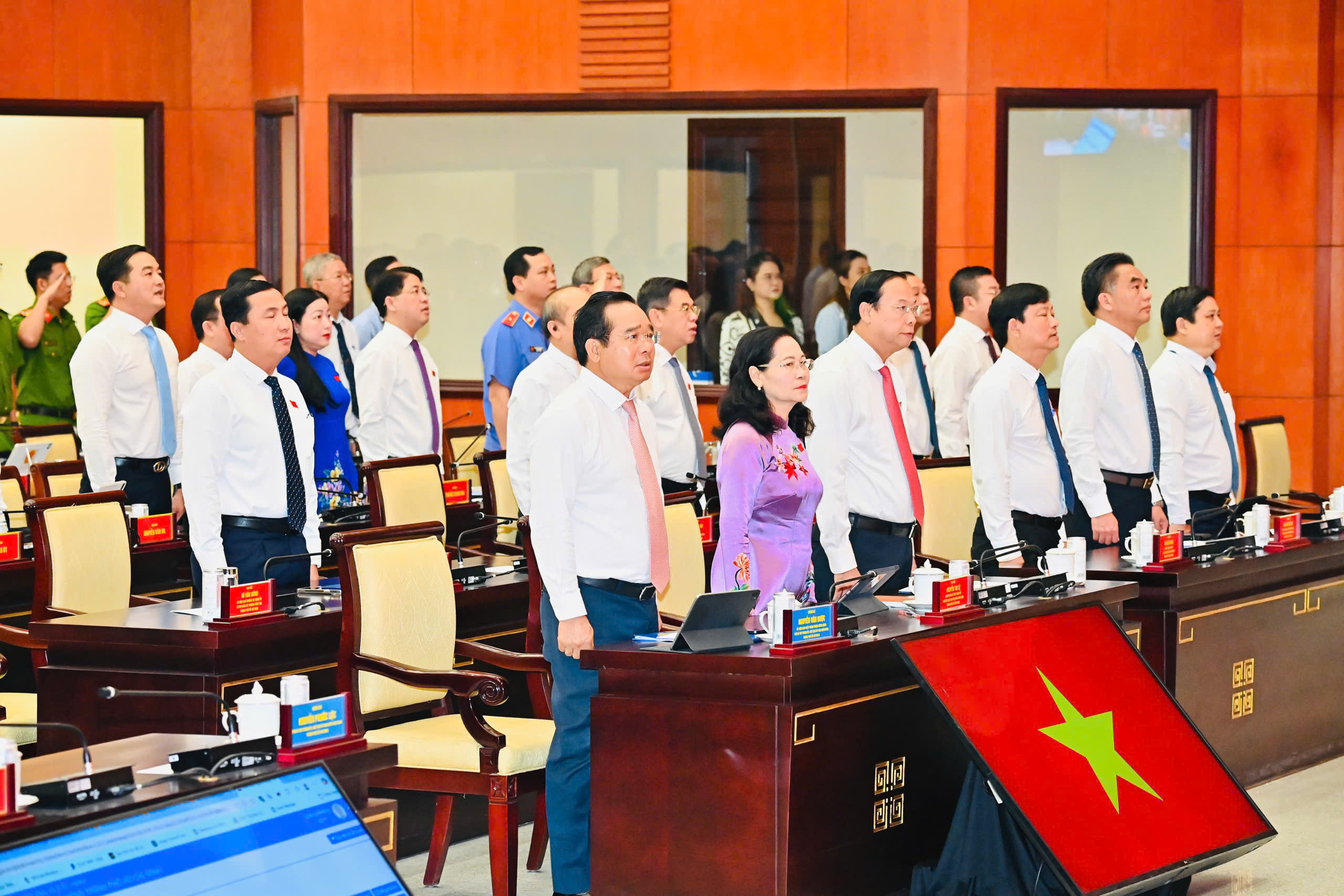 TP.HCM siết chặt quản lý hàng giả, giữ vững an ninh trật tự - 1