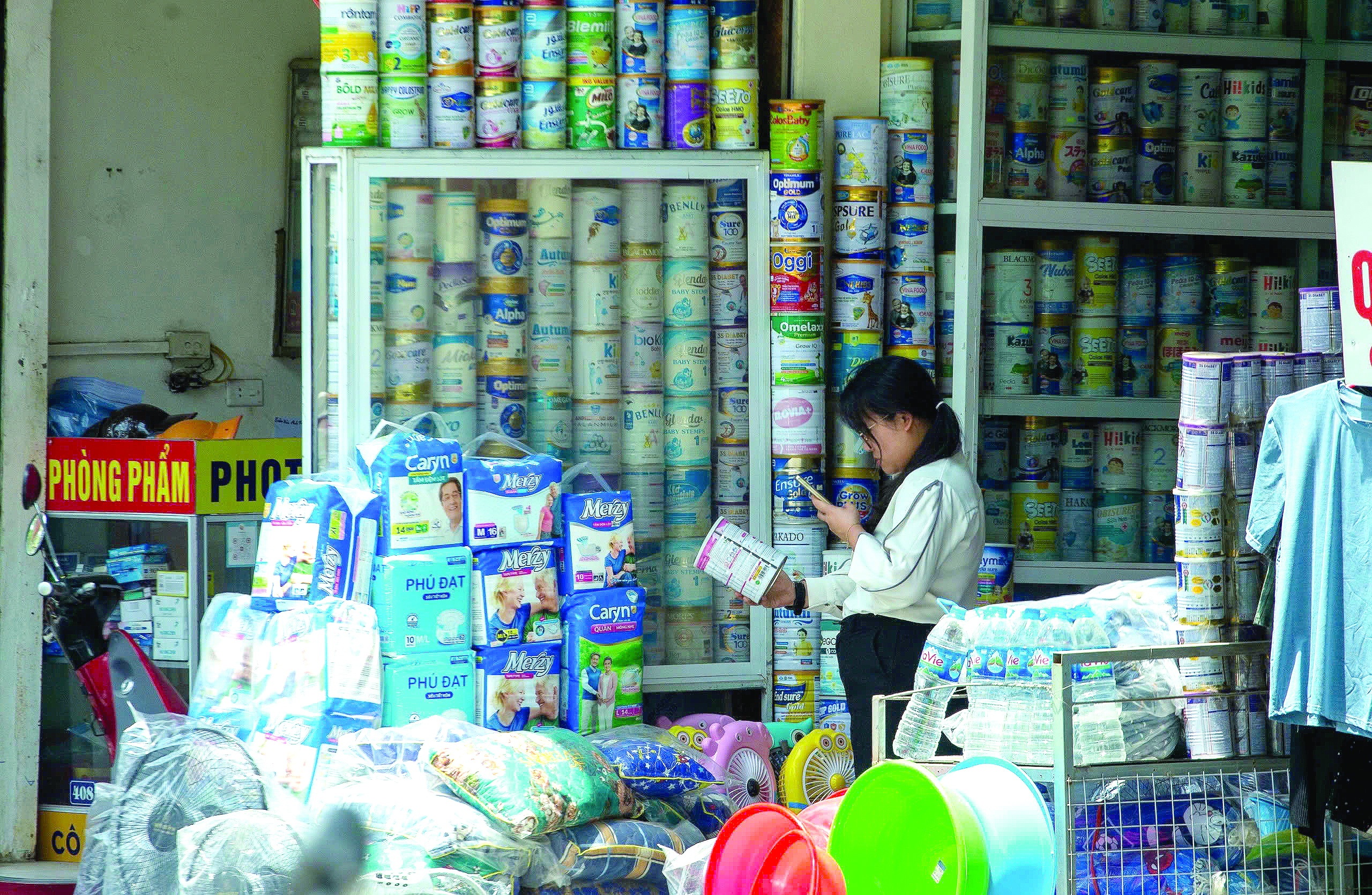 TP.HCM siết chặt quản lý hàng giả, giữ vững an ninh trật tự - 2