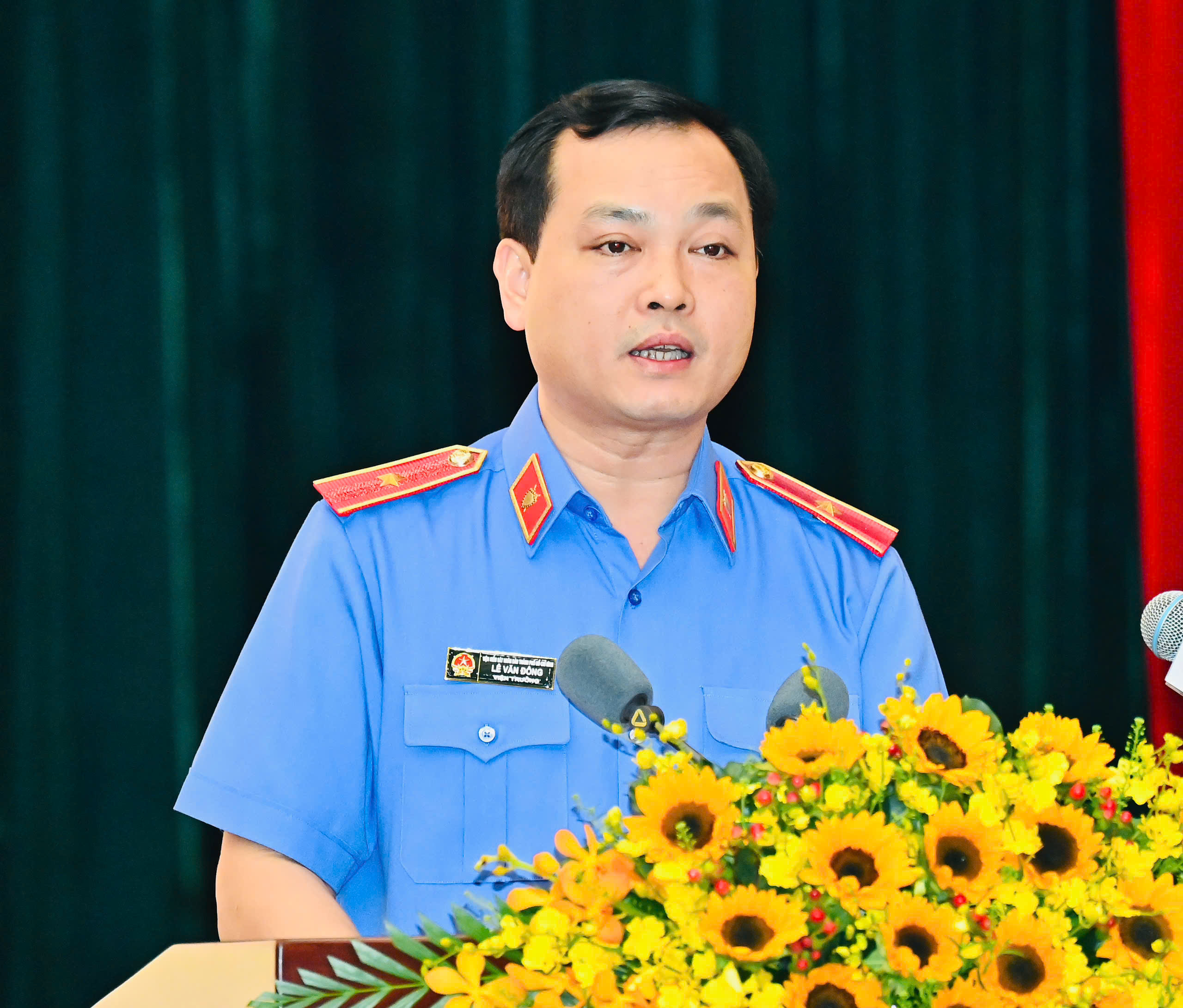 TP.HCM siết chặt quản lý hàng giả, giữ vững an ninh trật tự - 4