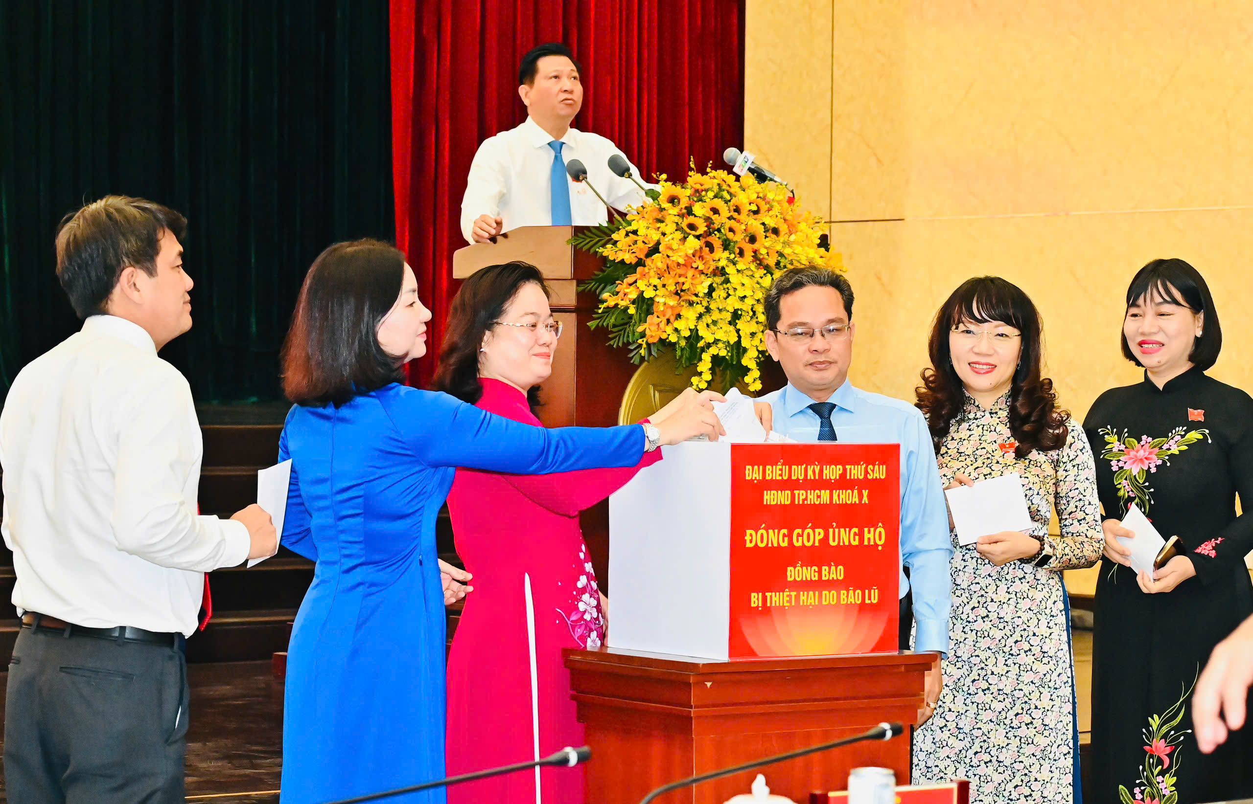 Người dân đánh giá cao những quyết định 'vàng' của lãnh đạo Thành phố - 1