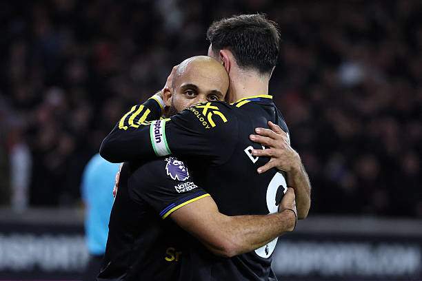 Kết quả bóng đá Wolves - MU: "Nã đạn" hiệp 2, lần đầu thắng đậm 3 bàn (Ngoại hạng Anh) - 2