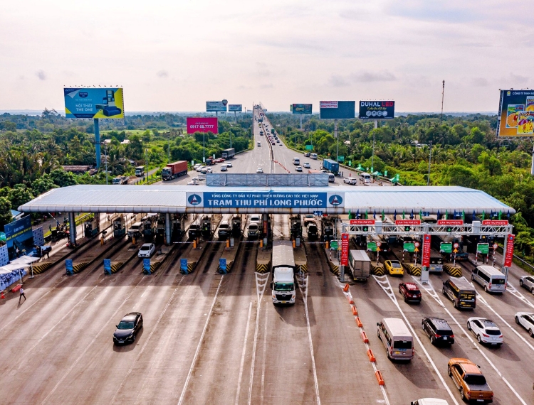 Đại biểu đề xuất xử lý những trạm thu phí bất hợp lý ở TP.HCM