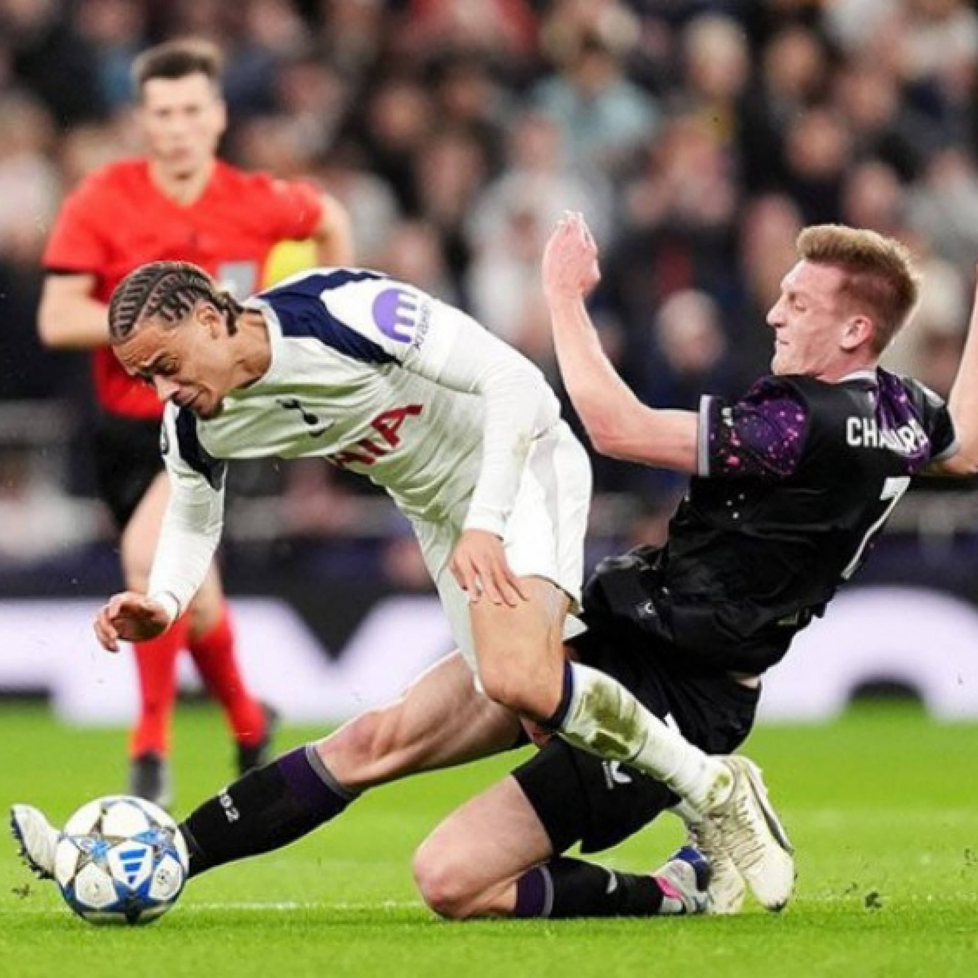  - Video bóng đá Tottenham - Slavia Prague: Thảm họa đá phản & penalty (Cúp C1)