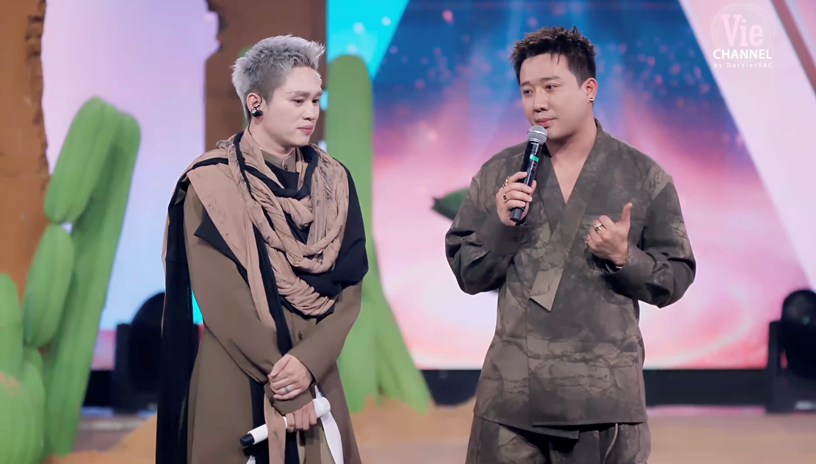 Những lần Trấn Thành nghẹn ngào trước tâm sự của dàn Anh Trai mùa 2 - 1