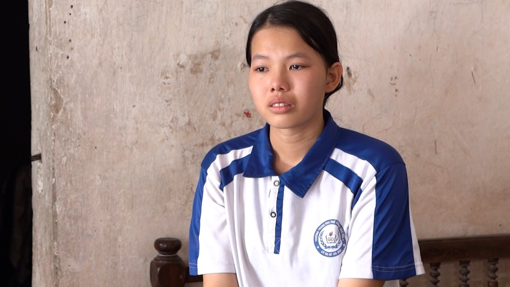 Hoa hậu Trúc Linh, ca sĩ Huy R nghẹn ngào trước nghị lực phi thường của cô bé 17 tuổi - 4