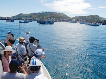  - Phát triển sản phẩm OCOP tỏi Lý Sơn gắn với câu chuyện ‘Nồng ấm đảo núi lửa’