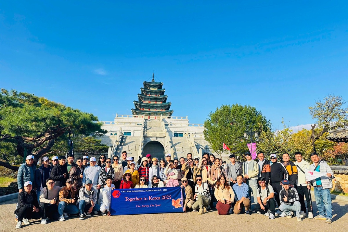 Du lịch rộn ràng bước vào Tết 2026 - 3