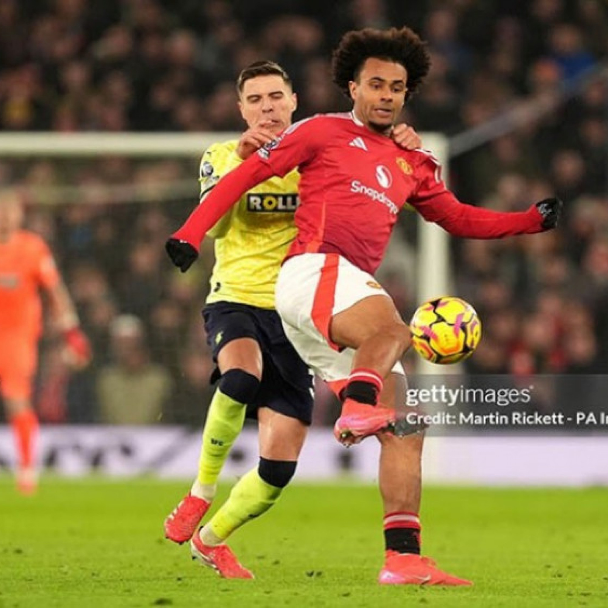  - Tin mới nhất bóng đá sáng 11/12: Roma đàm phán với Man Utd về Zirkzee