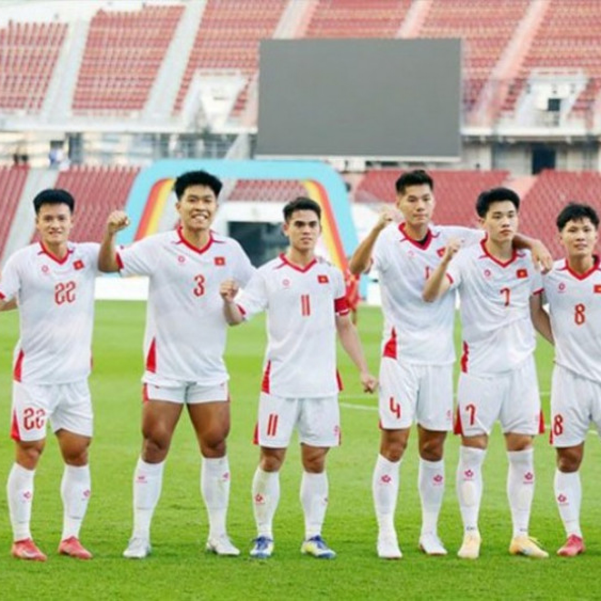  - Trực tiếp bóng đá U22 Việt Nam - U22 Malaysia: Lê Phát & Viktor Lê sẽ thi đấu? (SEA Games)