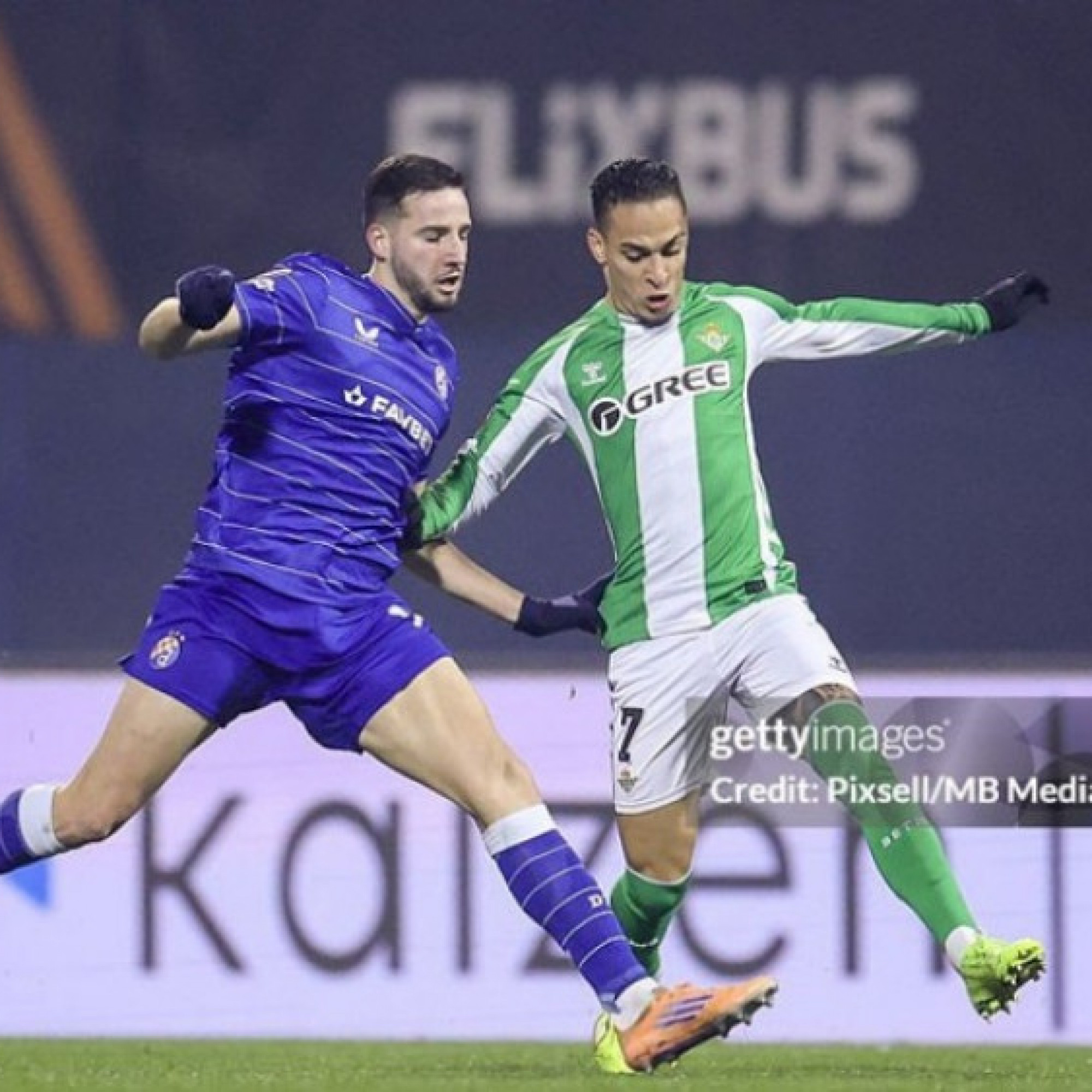  - Antony bay cao ở Betis ghi bàn nhiều hơn tất cả sao MU, ngang ngửa Yamal