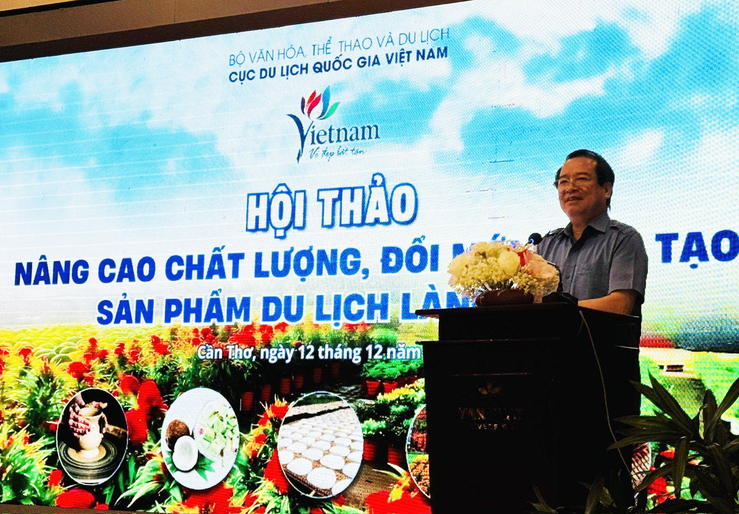 Nâng cao chất lượng, đổi mới, sáng tạo sản phẩm du lịch làng nghề - 2