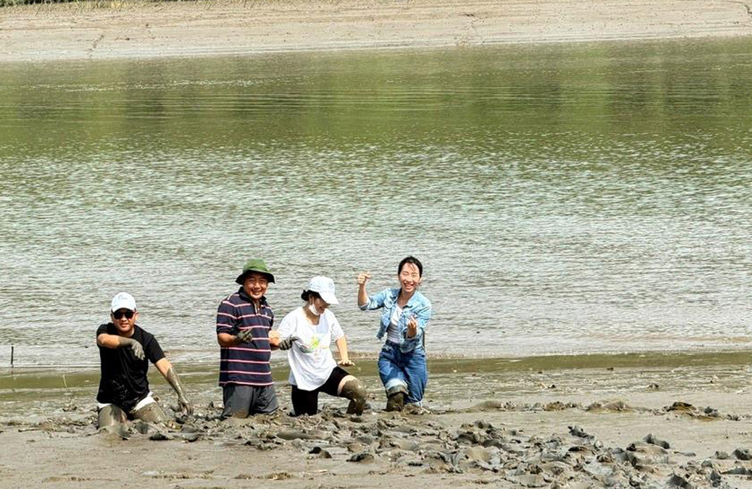 Nâng cao chất lượng, đổi mới, sáng tạo sản phẩm du lịch làng nghề - 3