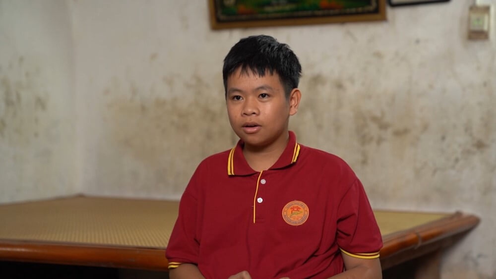 Hoa hậu Trúc Linh và ca sĩ Huy R góp sức mang về gần 100 triệu cho các em nhỏ mồ côi - 1