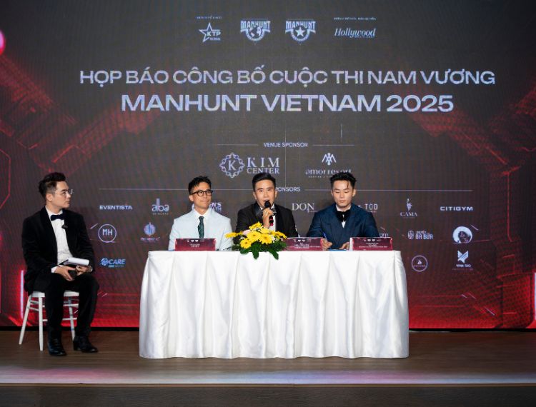 Đạo diễn Lê Việt: ‘Tôi áp lực khi dàn dựng Manhunt Vietnam’