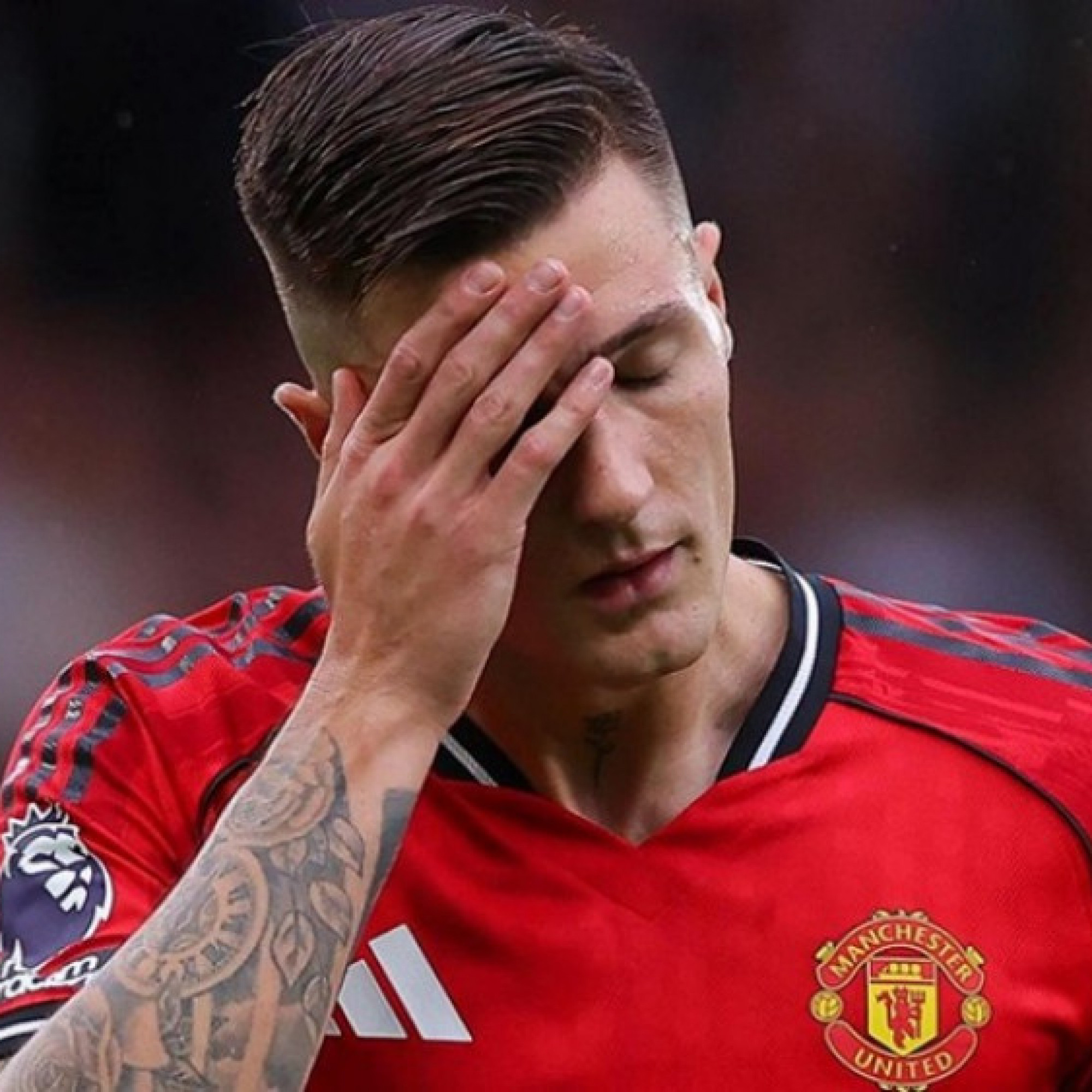  - Sao MU Sesko bị ngộ độc, HLV Amorim bực bội vì 3 sao phải dự Cúp châu Phi