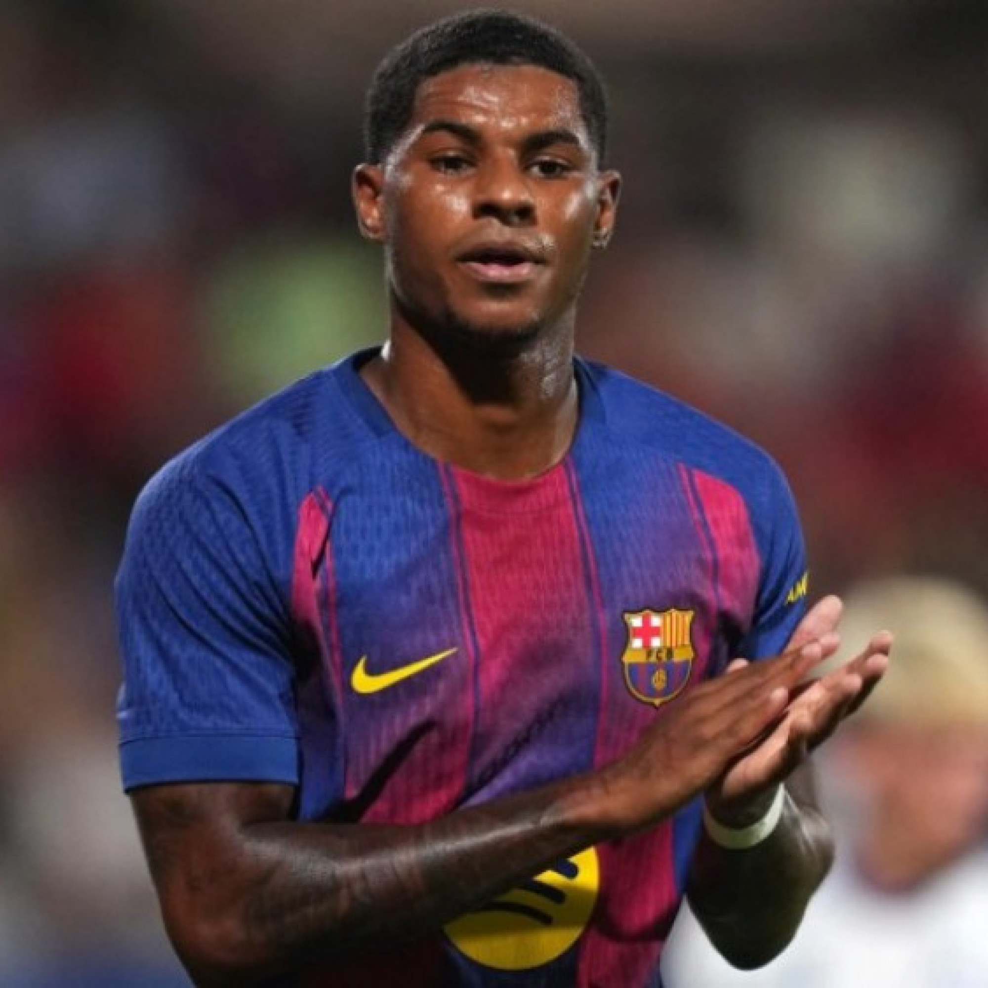  - Tin mới nhất bóng đá sáng 13/12: Rashford vẫn phải dự bị ở Barca, Guardiola vắng mặt bí ẩn