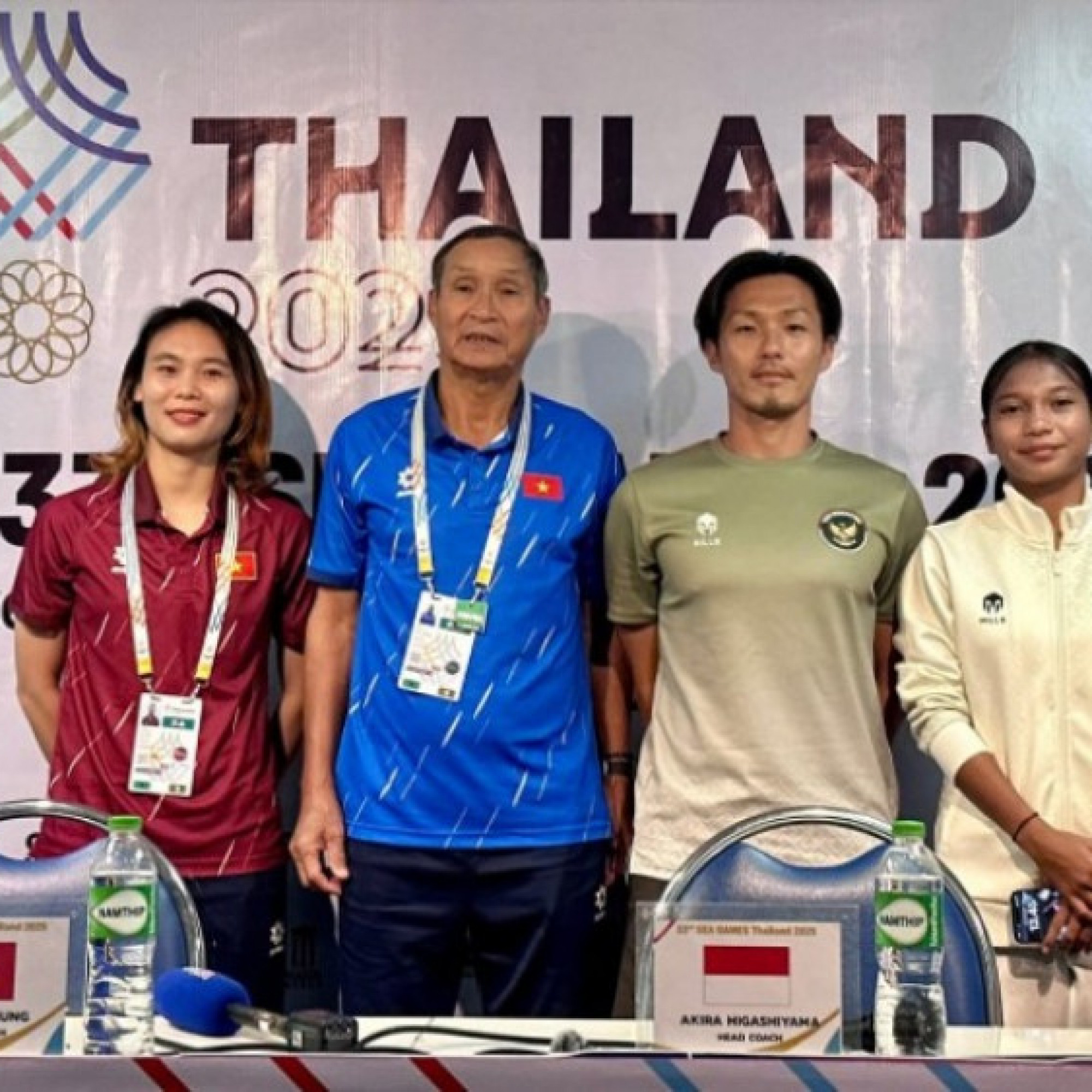  - HLV Mai Đức Chung cảnh giác Indonesia, ĐT nữ Việt Nam quyết vào chung kết SEA Games